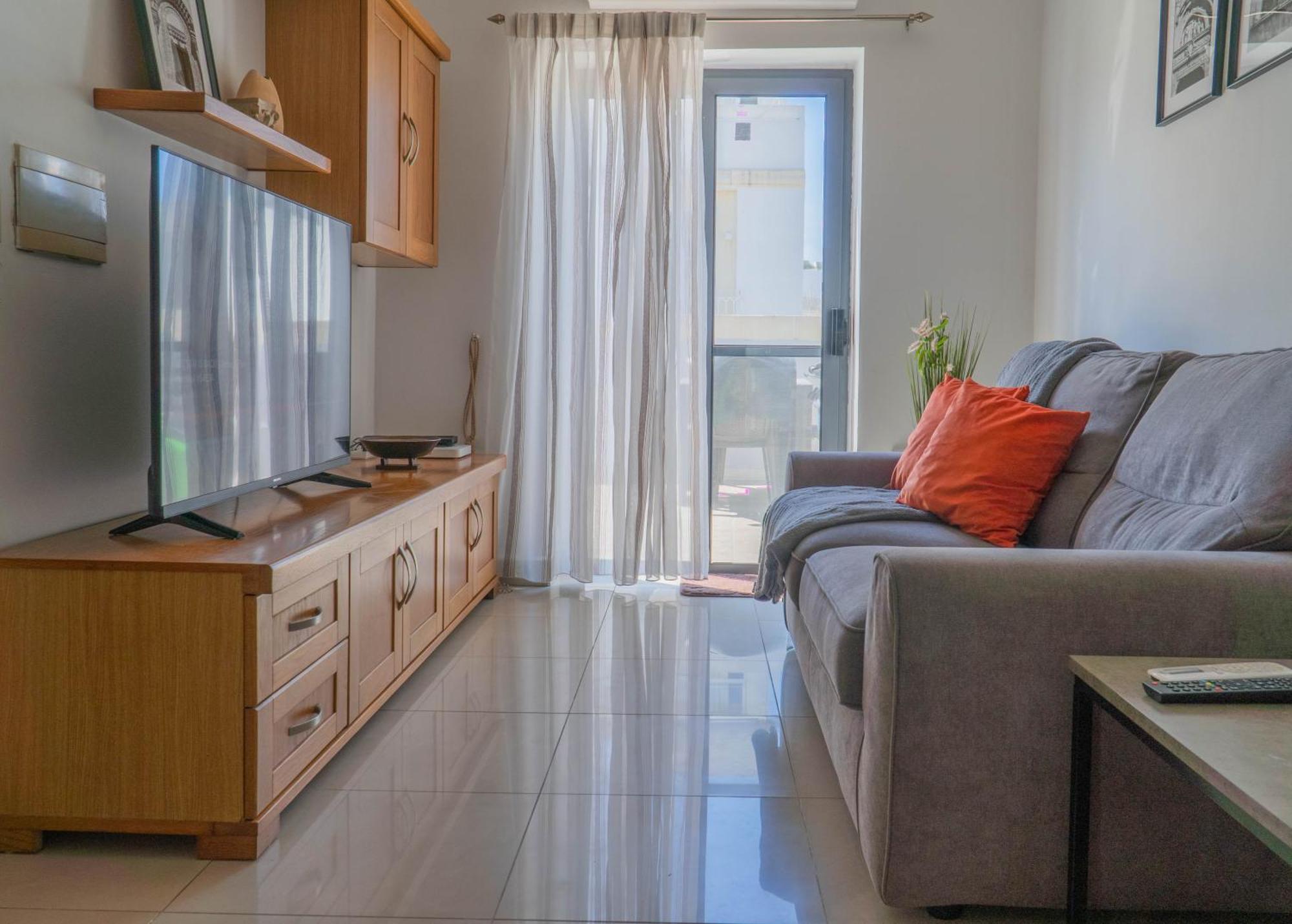 Apartment Lovely Penthouse In Gzira